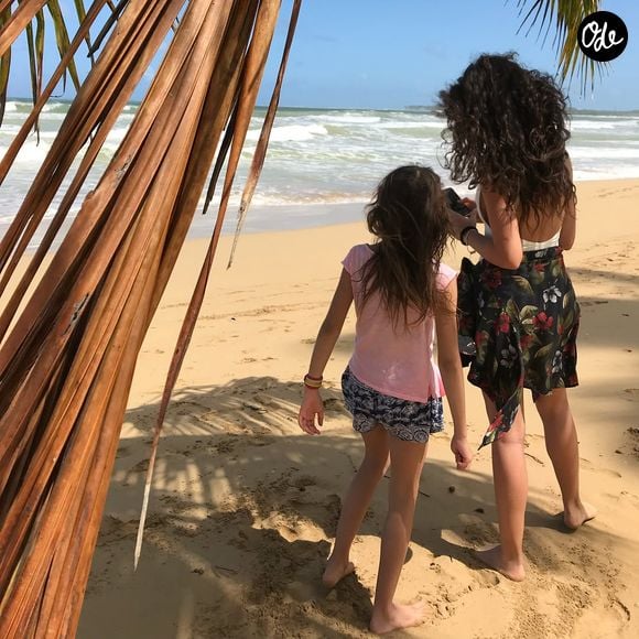 Loin de toute rivalité fraternelle, une complicité fusionnelle unit les deux filles. 

Deva et Leonie Cassel sur Instagram