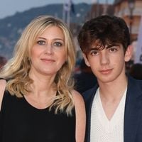 Amanda Sthers, mère des fils de Patrick Bruel, fait une confidence qui va parler à de nombreux parents : "J'ai compris quand le second est parti"