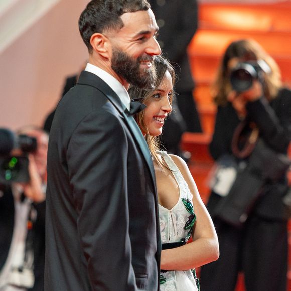 Karim Benzema et sa compagne Lyna Khoudri lors de la montée des marches du film « 13 jours 13 nuits » lors du 78ème Festival International du Film de Cannes. Le 23 mai 2025
© Jacovides-Moreau / Bestimage