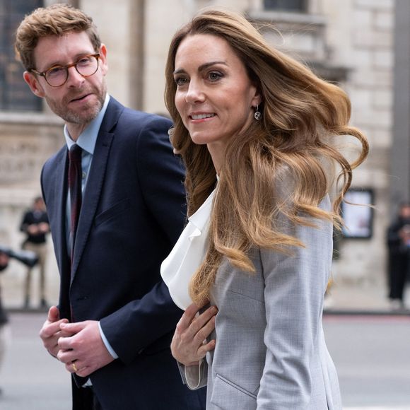 Kate Middleton assiste au Sommet sur l'avenir du travail, organisé par la Royal Foundation et le groupe de travail des entreprises pour la petite enfance à la Salesforce Tower, dans la City de Londres, au Royaume-Uni, le 18 novembre 2025. © Thomas Krych/ZUMA Press Wire/Bestimage