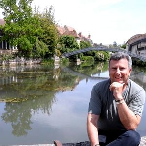 Une très bonne nouvelle pour l’acolyte de Laurent Fontaine, qui va désormais pouvoir lancer son chantier d’agrandissement dès 2026. "

Exclusif - Pascal Bataille - Les écrivains de la 37ème édition du salon du livre de Cosne-Cours-sur-Loire le 1er juin 2025.
© Cédric Perrin / Bestimage