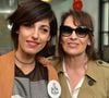 Une enfance parisienne très libre, sans voiture, passée à arpenter les rues et les quais, avec des parents qui lui accordaient une grande confiance.

Jennifer Ayache et sa mère Chantal Lauby lors de la 13ème édition du Charity Day dans la salle des marchés d'Aurel BGC dans le quartier de la Bourse à Paris
© Veeren / Bestimage