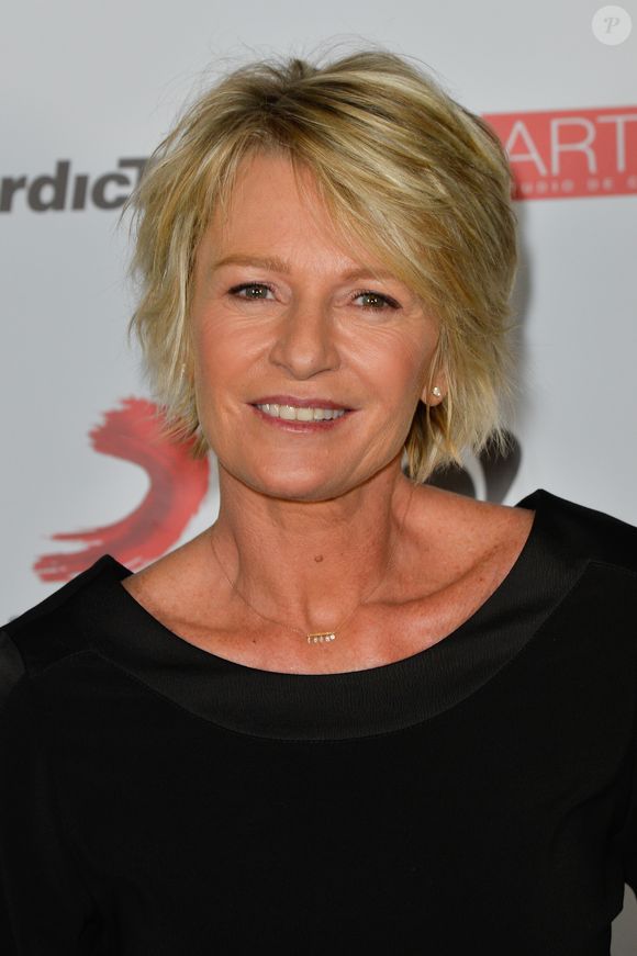 Sophie Davant - Soirée de gala des 20 ans de l'association "Fête le Mur" de Yannick Noah au Chalet des Iles à Paris le 9 novembre 2016. © Coadic Guirec/Bestimage