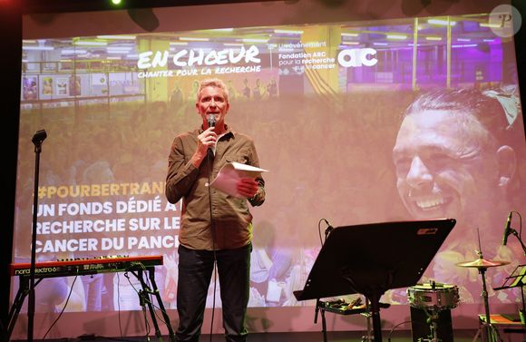 A commencer par Denis Brogniart.

Denis Brogniart - Soirée "En chœur, chanter pour la recherche" pour la Fondation ARC à la Communale Saint-Ouen le 27 novembre 2024.  © Marc Ausset-Lacroix/Bestimage